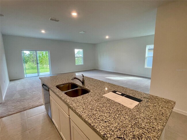 Building Photo - 4 Bedroom, 2 Bathroom homes in Minneola