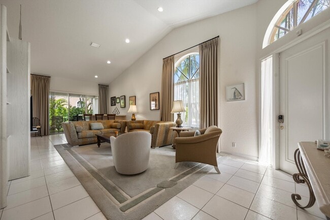 Building Photo - 4677 Carlton Golf Dr
