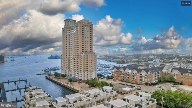 Building Photo - 23 Pierside Dr