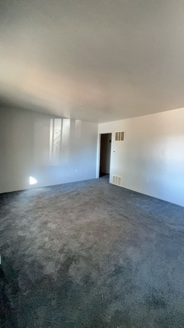 Building Photo - 2 bed 1 bath Aztec NM