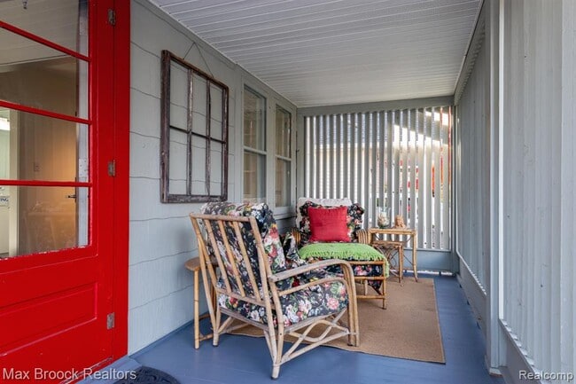 Building Photo - 932 Humphrey Ave