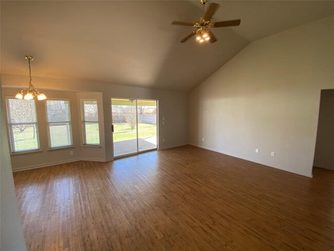 Building Photo - 1806 Dublin Dr