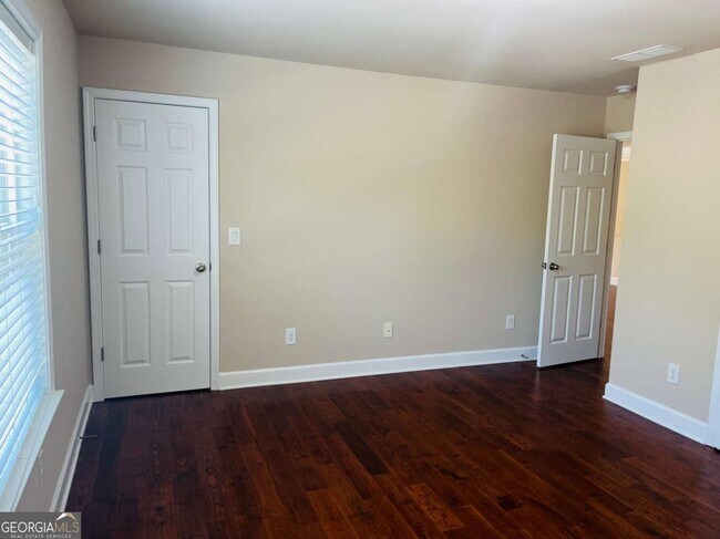 Building Photo - 10012 Parc Sky Cir