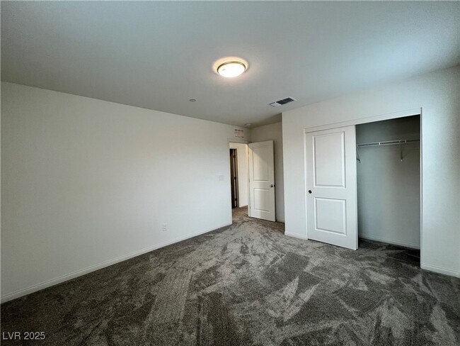 Building Photo - 2824 Abrantes Pl