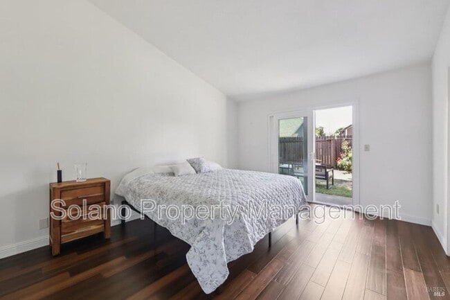 Building Photo - 309 Nancy Ln