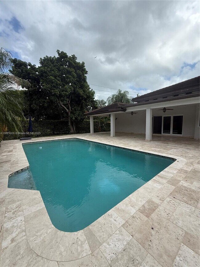 Building Photo - 17610 SW 80th Ct