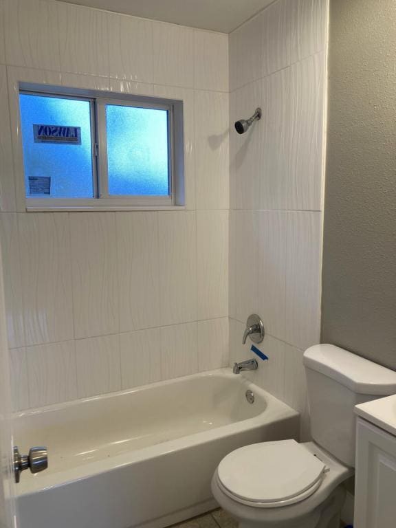 Building Photo - 278 S Lake Ave