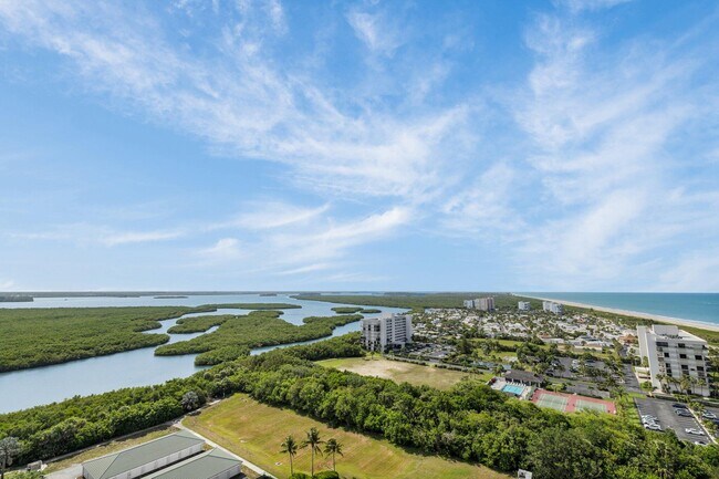 Building Photo - 5049 N Hwy A1A