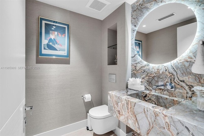 Building Photo - 430 Grand Bay Dr