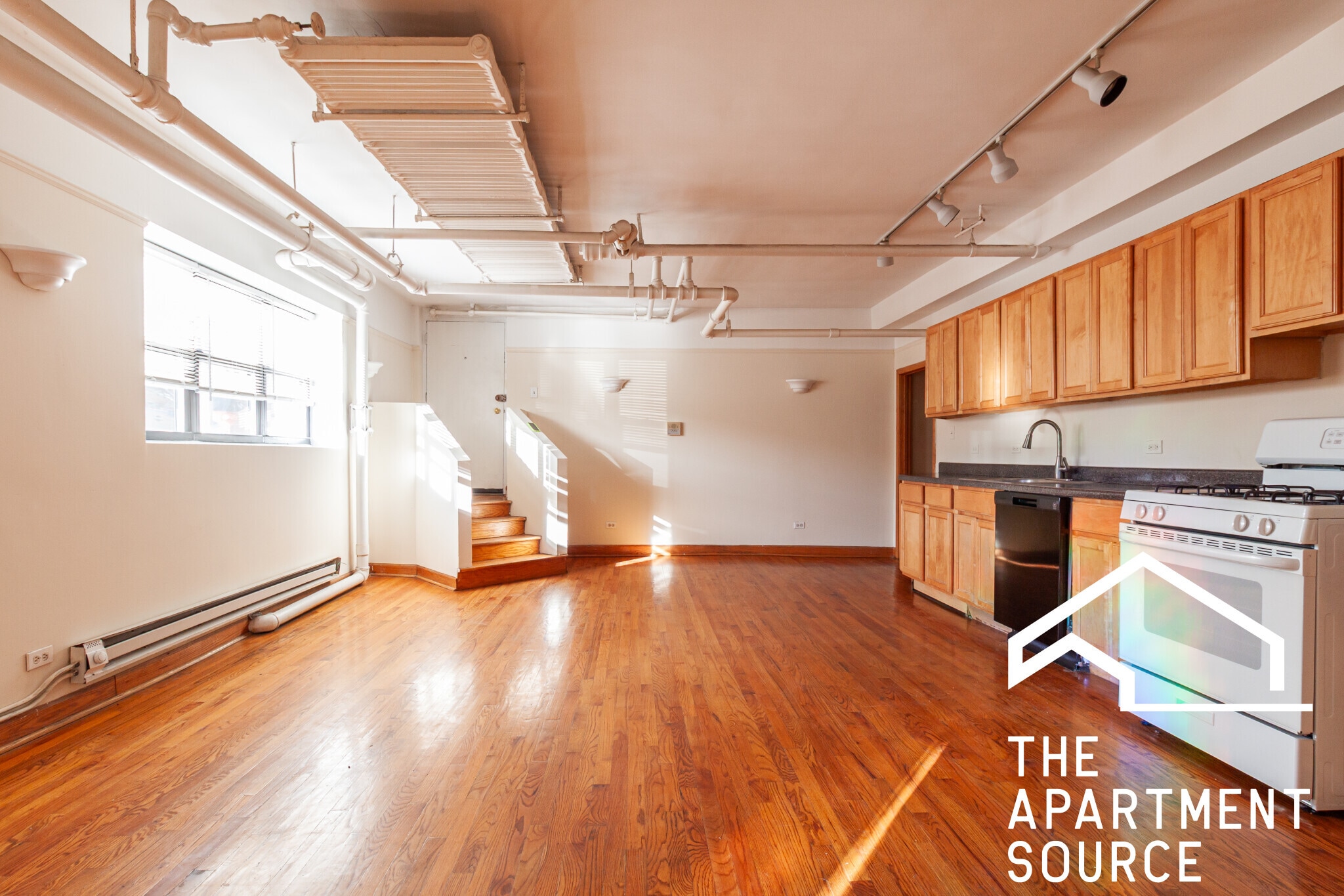 Building Photo - 3820 N Sheffield Ave