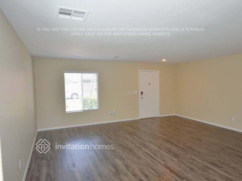 Building Photo - 4933 Elkin Creek Ave