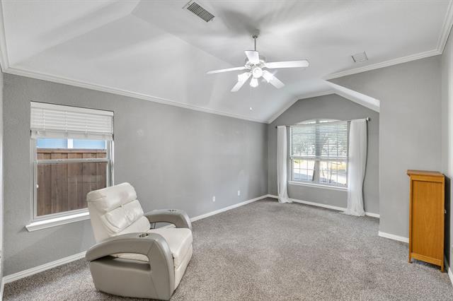 Building Photo - 5629 Hampshire Dr