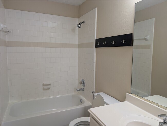Building Photo - 22403 Bellows Bend Dr