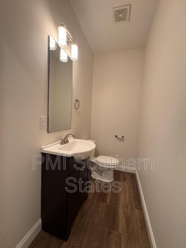 Building Photo - 6 Solis Ct