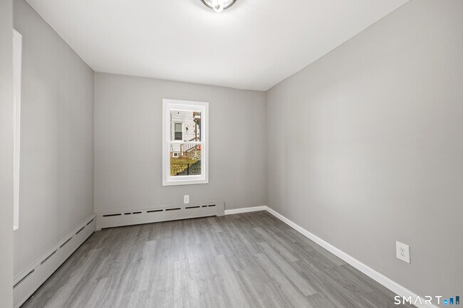 Building Photo - 153 Funston Ave