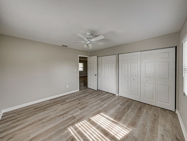 Building Photo - Discover the charm of this delightful home nestled in the serene and welcoming community of North...