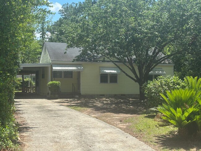 New Rental Available-2 Bedroom 1 Bath - New Rental Available-2 Bedroom 1  Bath