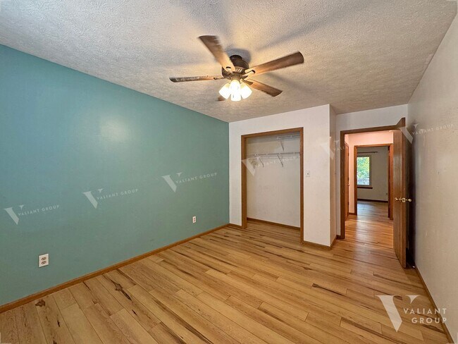 Building Photo - Spacious 3-Bedroom, 2-Bath in Sequiota Nei...