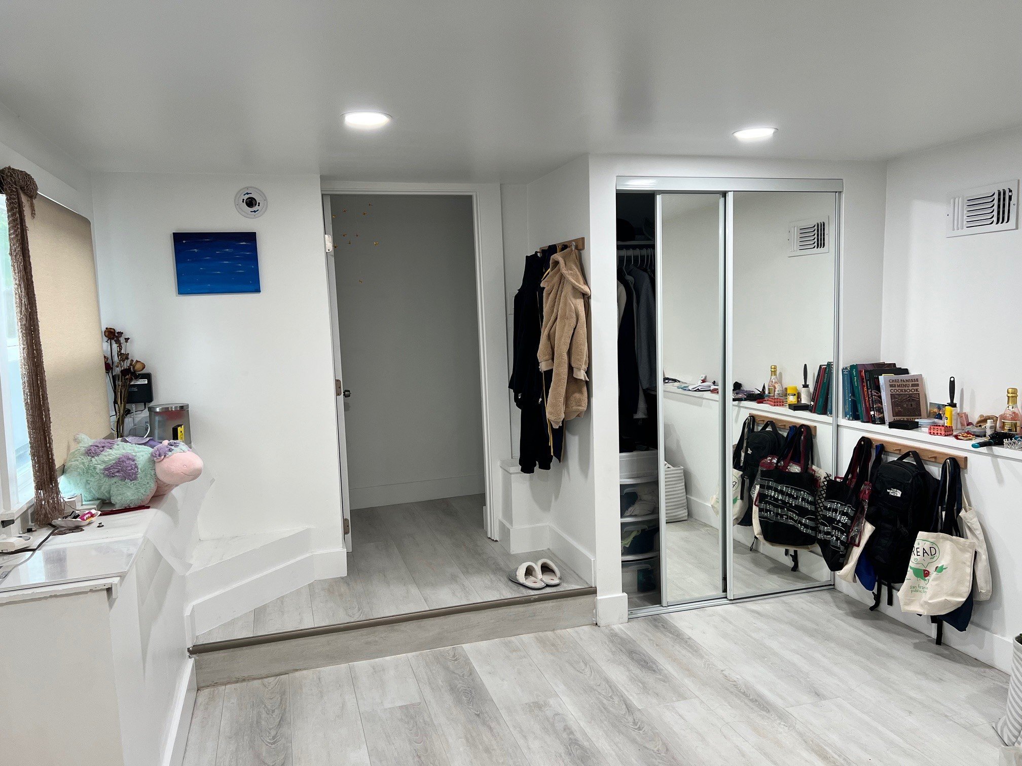 Building Photo - 612 Stannage Ave