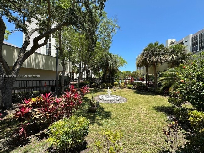 Building Photo - 16919 N Bay Rd