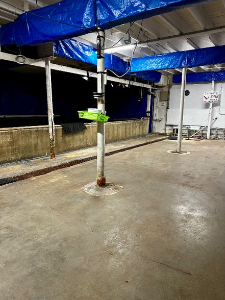 Building Photo - 110 Commercial St