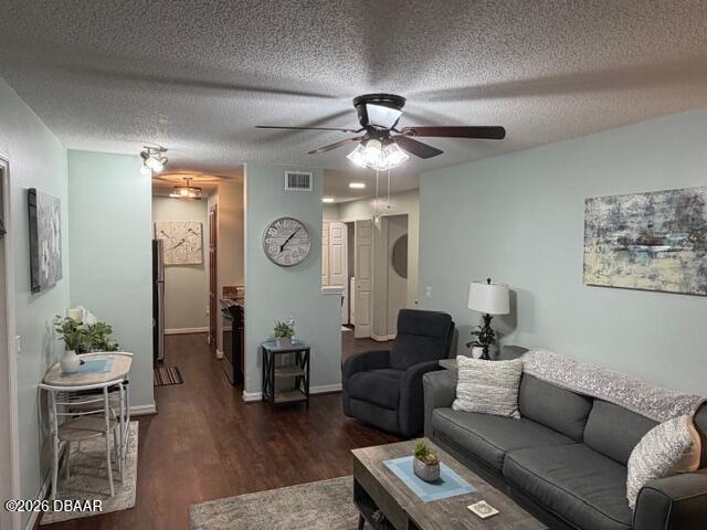 Building Photo - 1401 S Palmetto Ave