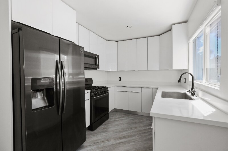 Building Photo - 1486 Silver Lake Blvd