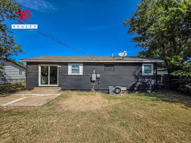 Building Photo - Newly Remodeled Home in SW OKC for Lease