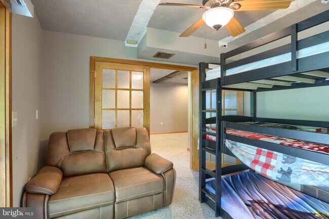 Building Photo - 125 Pebble Beach Dr