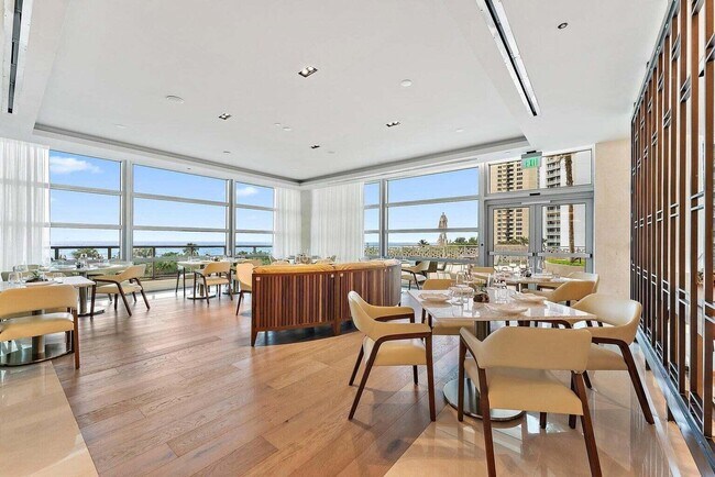 Building Photo - 3100 N Ocean Dr