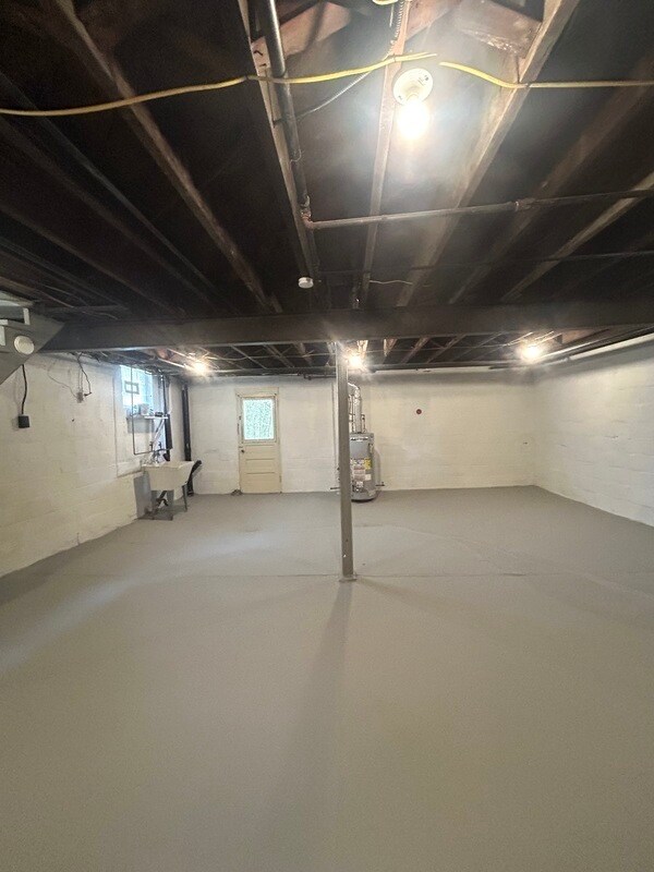 Building Photo - 114 Augusta St