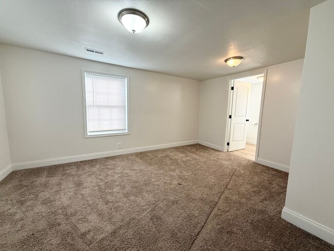 Building Photo - 443 Aud Orr Dr