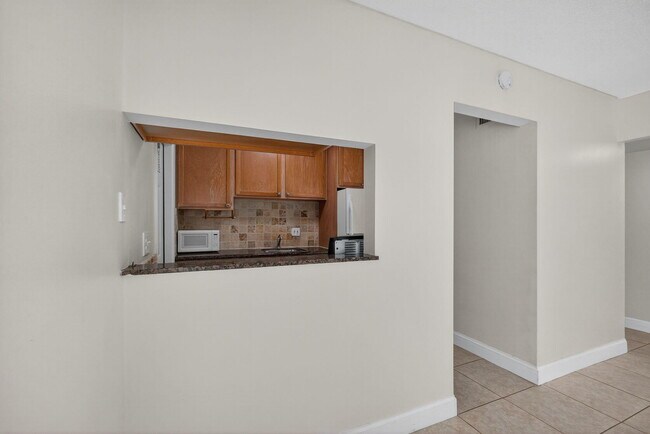Building Photo - 821 Lighthouse Dr