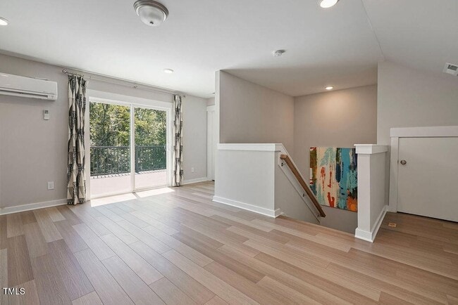 Building Photo - 2075 Eva Pearl Dr
