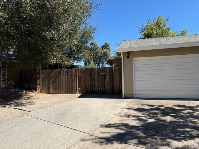 Building Photo - Beautifully Remodeled Single-Story Home with Huge Backyard & RV Access!
