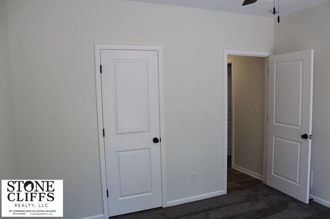 Building Photo - 904 Scott Station Rd