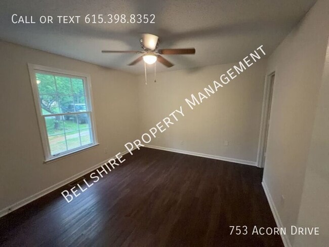 Building Photo - 753 Acorn Dr