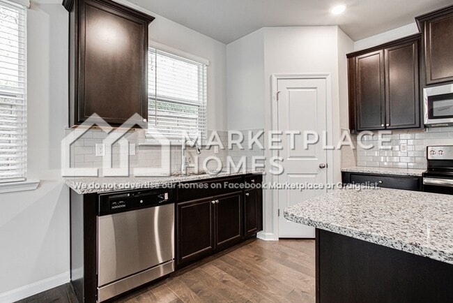 Building Photo - 6715 Hill Rock Ln