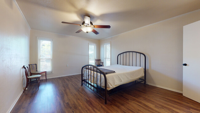 Building Photo - 13519 Beltway St