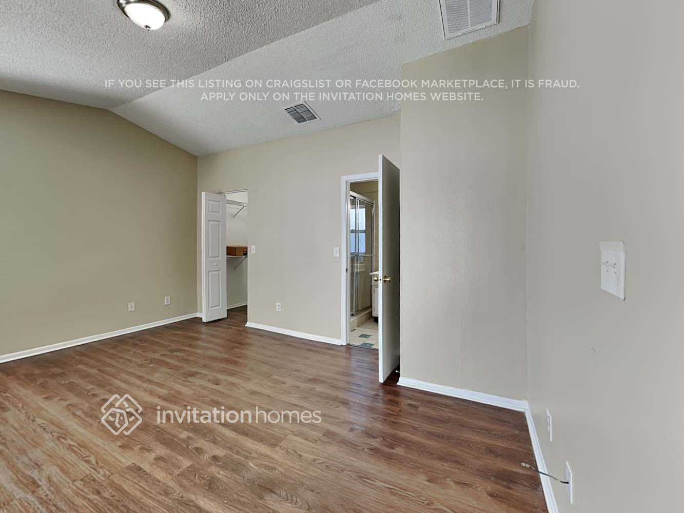 Building Photo - 11307 Plumtree Ct