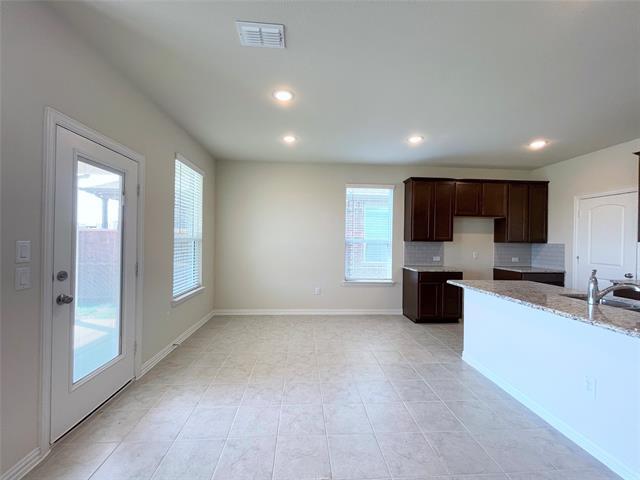 Building Photo - 1805 Nelson St