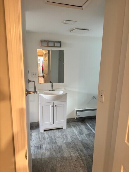 Building Photo - 1185 Commonwealth Ave