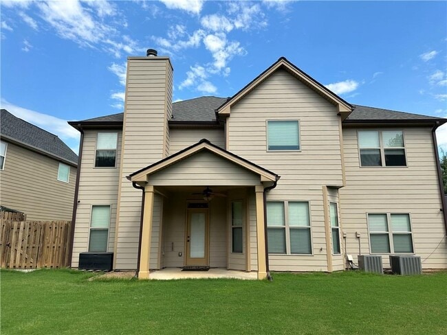Building Photo - 1560 Walking Horse Trail