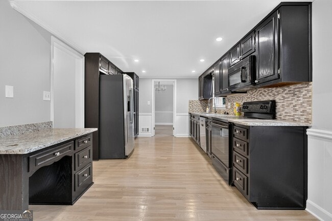 Building Photo - 4854 Springfield Dr