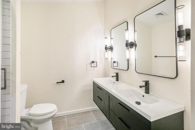 Building Photo - 13417 Silver Moon Way