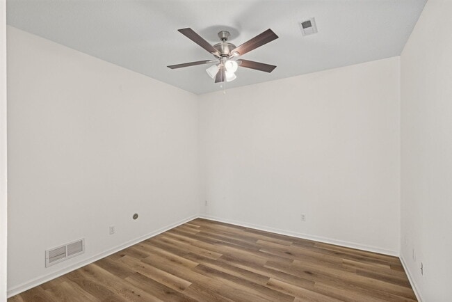 Building Photo - 3252 Wind River Cir