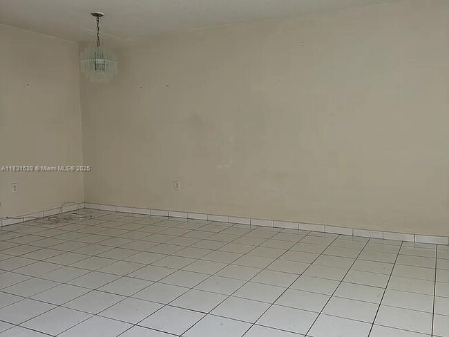 Building Photo - 5851 W 20th Ave