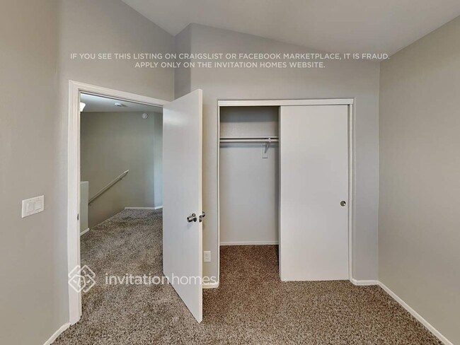 Building Photo - 15917 W Cottonwood St