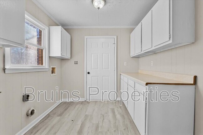 Building Photo - 3134 Dillon Rd