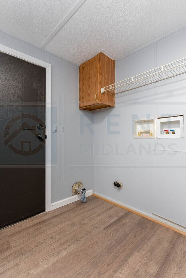 Building Photo - 7228 Hilo St